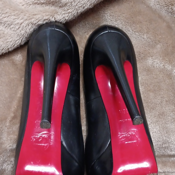 Christian Louboutin heels, size 36½ - Picture 2 of 2